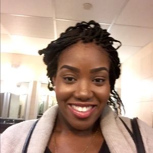 Meet your Posher, Carla