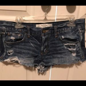 Boyfriend jean shorts