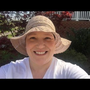 Meet your Posher, Louise