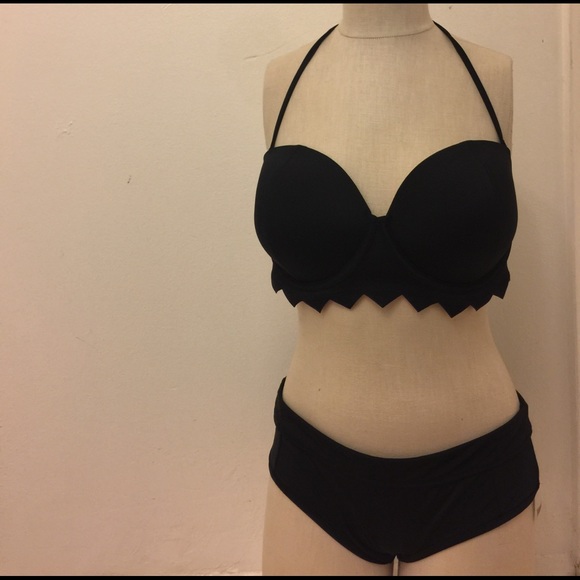 Victoria's Secret Other - NWT LARGE DD Victoria's Secret Pink Swimsuit Set