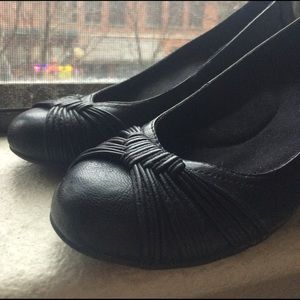 Black Leather Memory Foam Heels