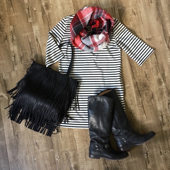 Ellison Dresses & Skirts - Ellison Black & White 3/4 length sleeve dress Lg