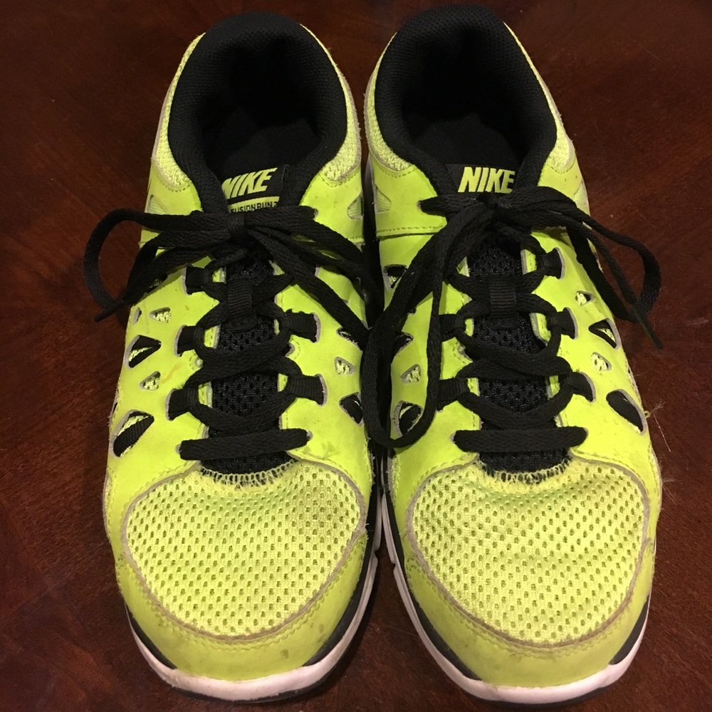 Boys Nike running sneakers