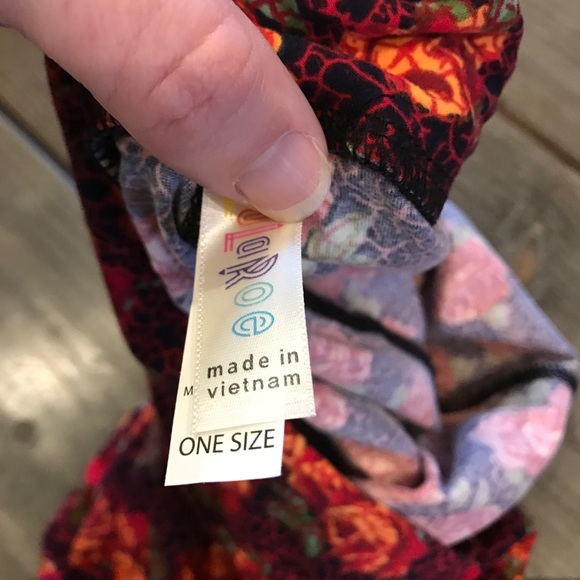 NEW OS rose LuLaRoe leggings! - Picture 3 of 3