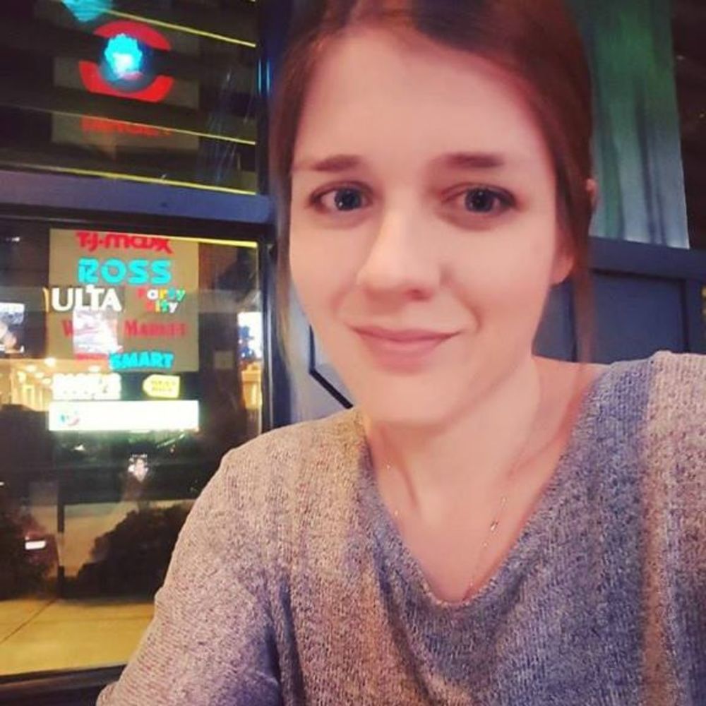 Meet your Posher, Angelarenee