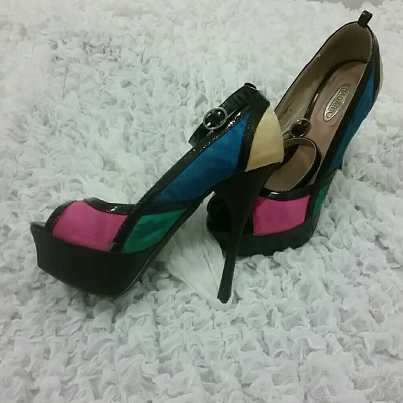 🔴 FINAL OFFER - HADARI Satin Color-Block Stiletto Heels - Picture 2 of 7