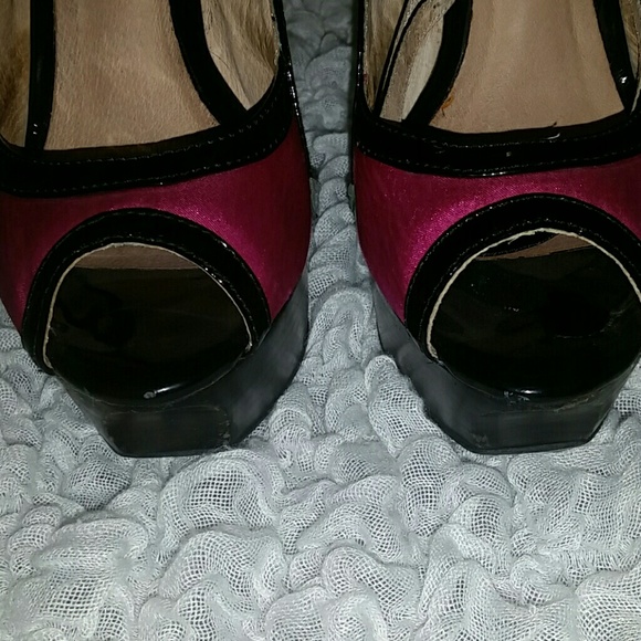 🔴 FINAL OFFER - HADARI Satin Color-Block Stiletto Heels - Picture 6 of 7