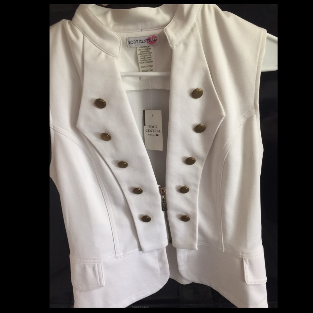 White vest