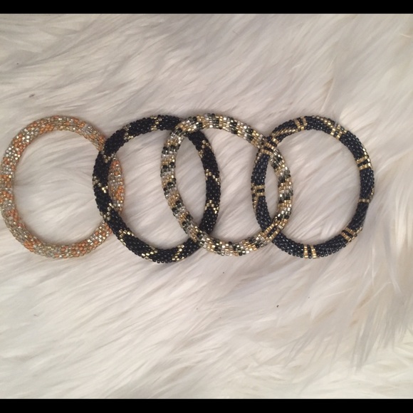 Set of Lily and Laura bracelets (4) - Picture 3 of 3