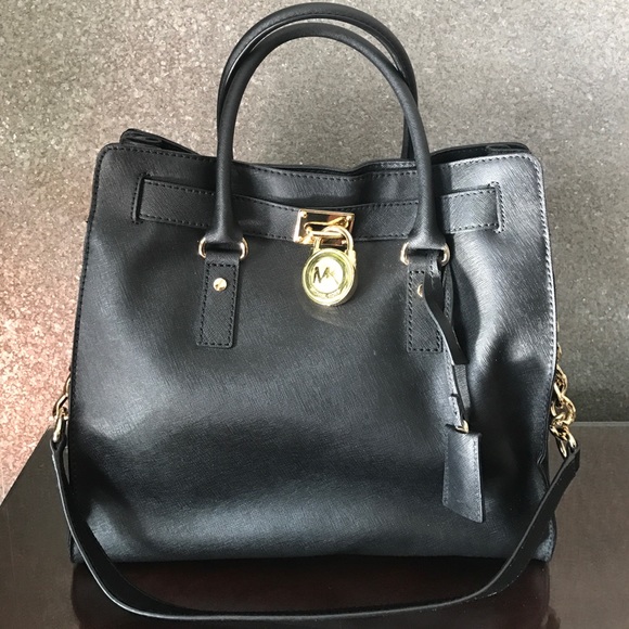 Michael Kors Handbags - Michael Kors Large Hamilton