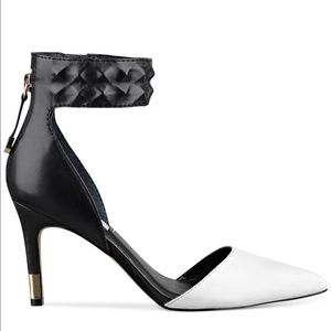 Brand New Guess Heels