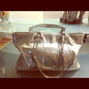 Tory Butch metallic handbag! Hot!