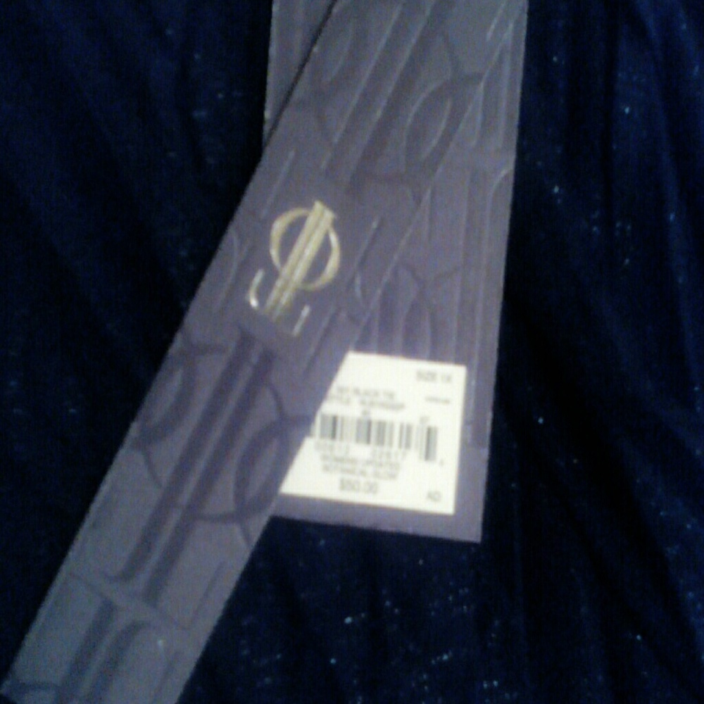 Jennifer Lopez beautiful tank top - Picture 3 of 6