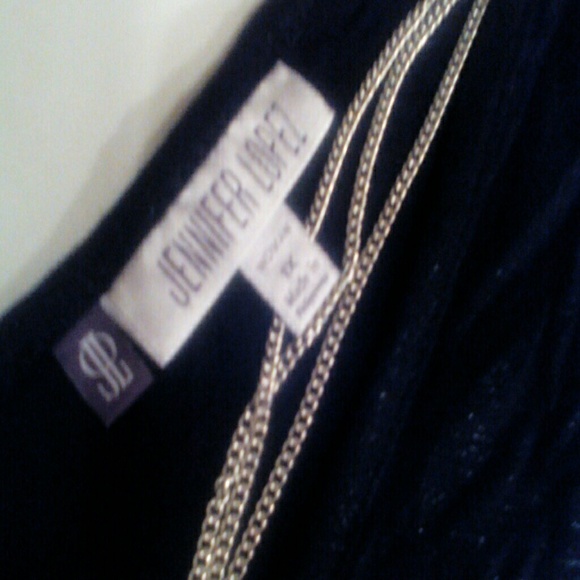 Jennifer Lopez beautiful tank top - Picture 2 of 6