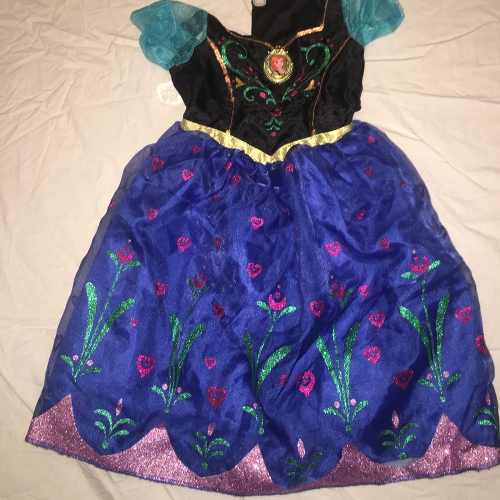 Frozen ana costume dress, sings and lights up