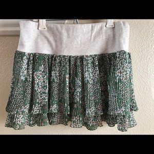 CanTwo(Brand of Japan 🇯🇵) Grass green mini skirt