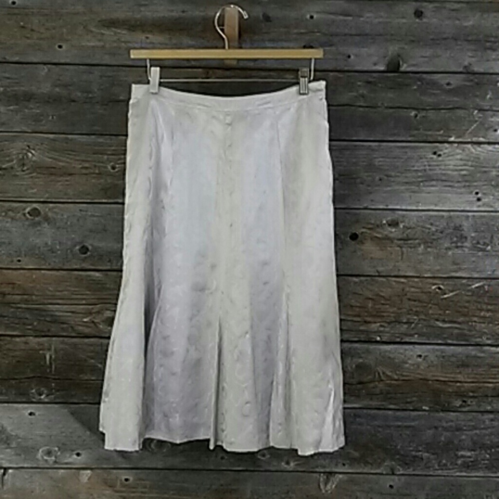 Chico's Size 1 (med or size 8) Chardonnay Skirt