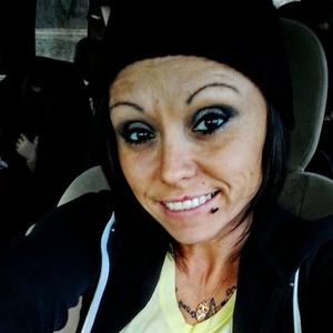 Meet your Posher, Joni