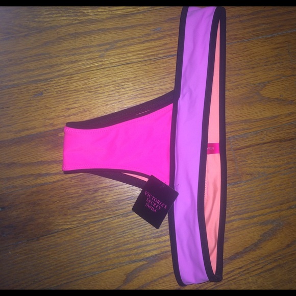 Victoria's Secret Swim cheeky bottoms - Picture 4 of 5