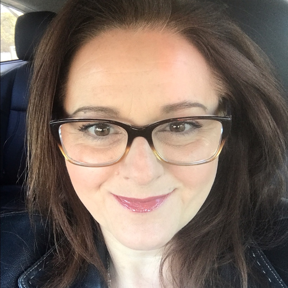 Meet your Posher, Gina