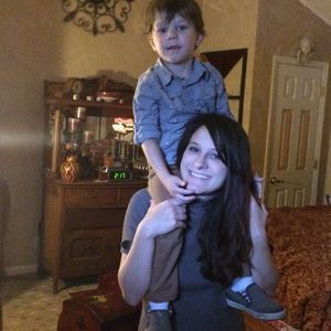 Meet your Posher, Aprele