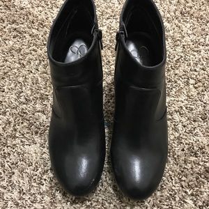 Black Jessica Simpson wedge booties