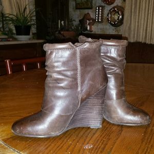 wedge ankle boots