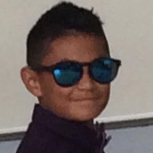 Meet your Posher, Corbin