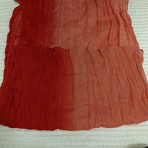 From light to dark scarf - Picture 2 of 2