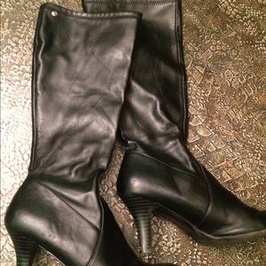 Tommy Hilfiger boots-Sz 8