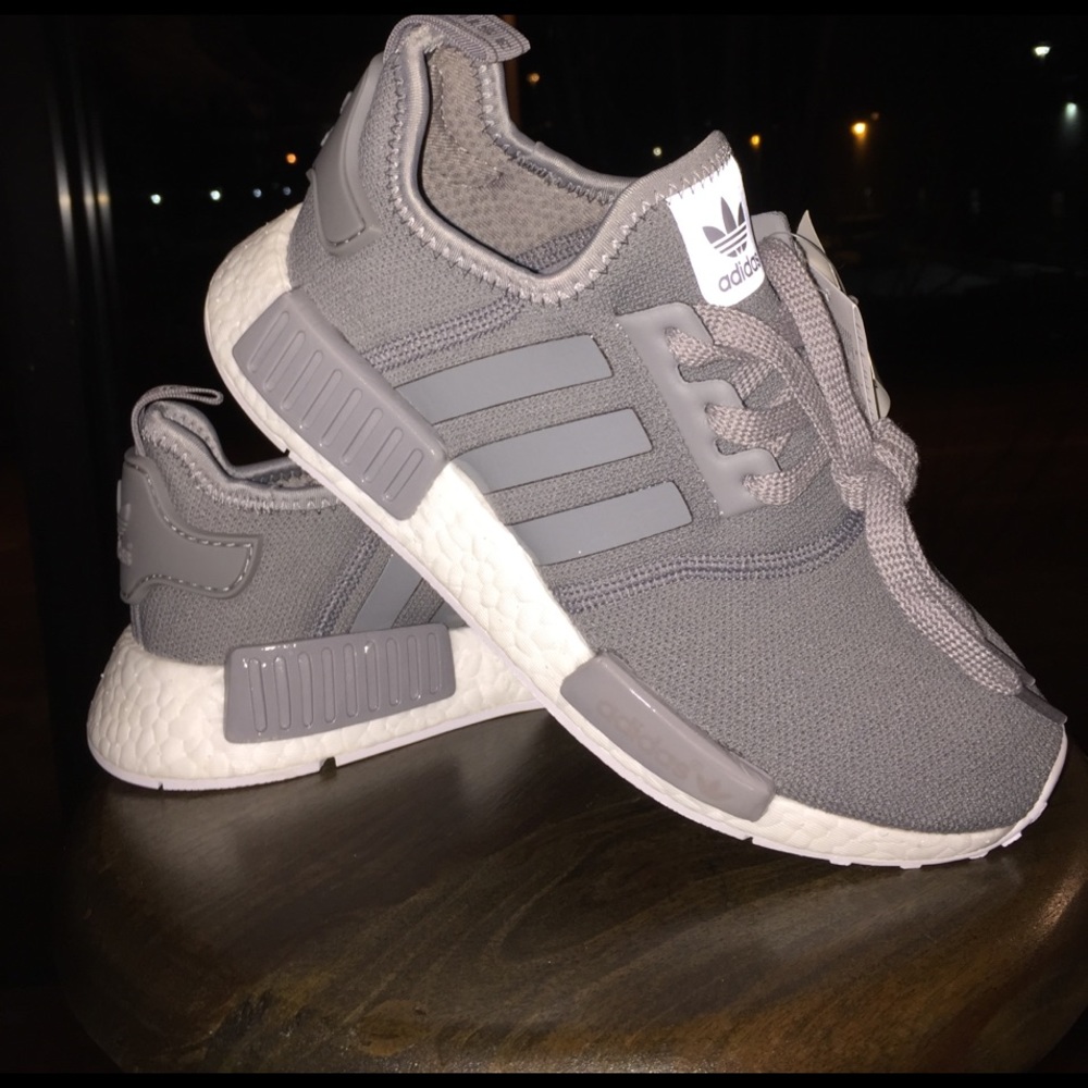ADIDAS NMD_R1 W