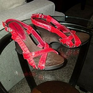 ANDREA WEDGES SIZE 7