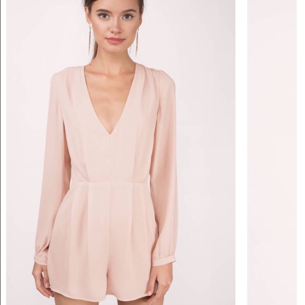 Rose pleated long-sleeve romper