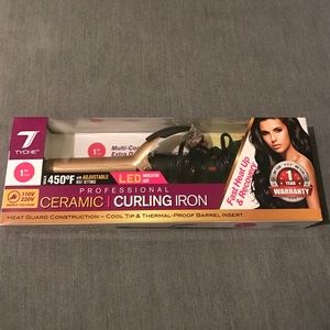 Tyche curling iron