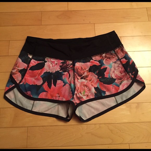lululemon athletica Pants - lululemon secret garden speed shorts
