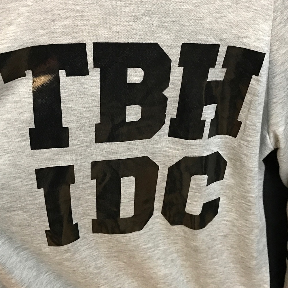 NEW. TBH IDC - Tshirt