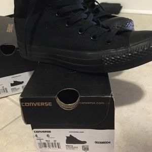 NEW HIGH TOPS CONVERSE‼️ (Size:6)