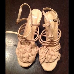 🦃bF sale ! HM nude wedge  espadrilles!