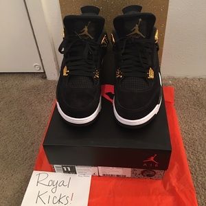Air Jordan 4 "Royalty"