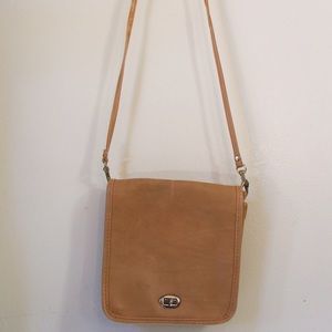 ❗️SOLD❗️Vintage Vegan Leather Cross Body Bag