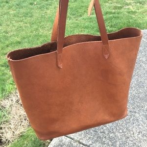 Madewell Transport Tote in English Saddle
