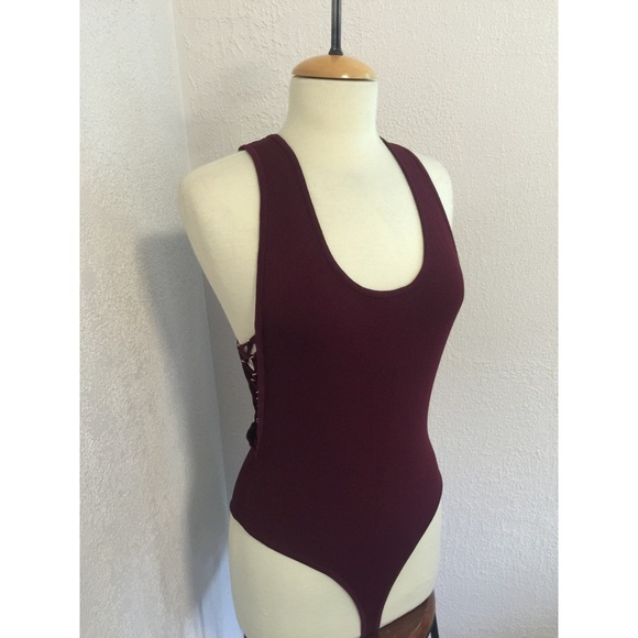 NWT Romeo+Juliet Couture Burgundy Bodysuit size M - Picture 2 of 6