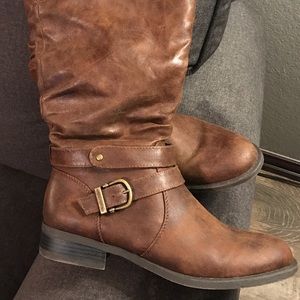 ❤️LN BROWN RIDING BOOTS SIZE 8.5 W❤️