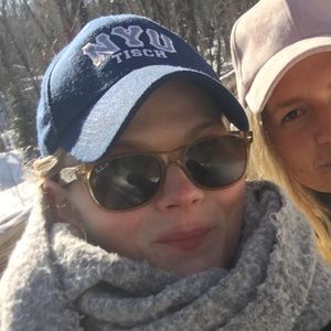 Meet your Posher, Lucy