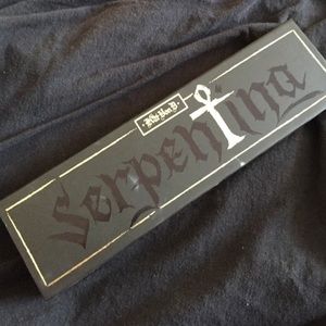 KAT Von D Serpentina PALETTE.
