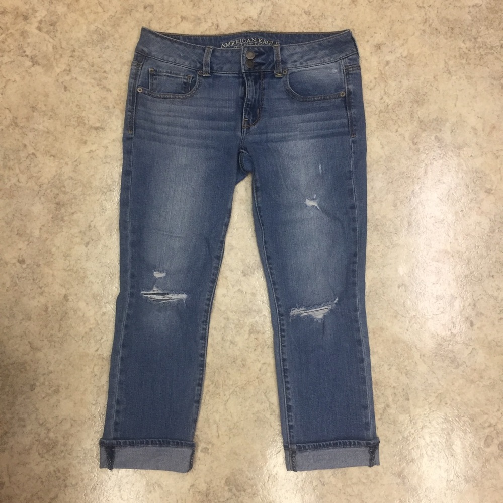 Cropped American Eagle jeans