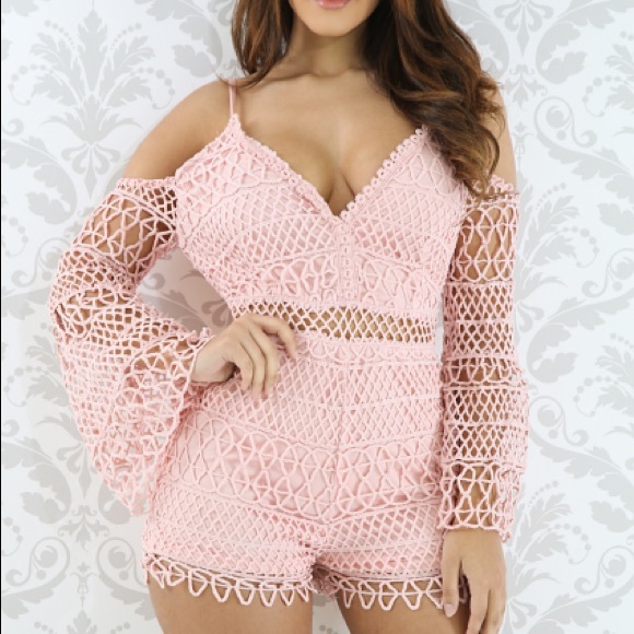 Pink mauve crochet netted lace short romper - Picture 2 of 8