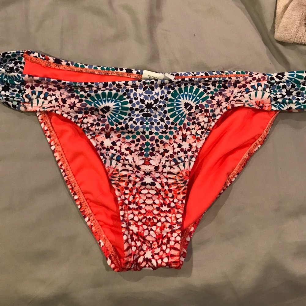 Beautiful swim bottoms