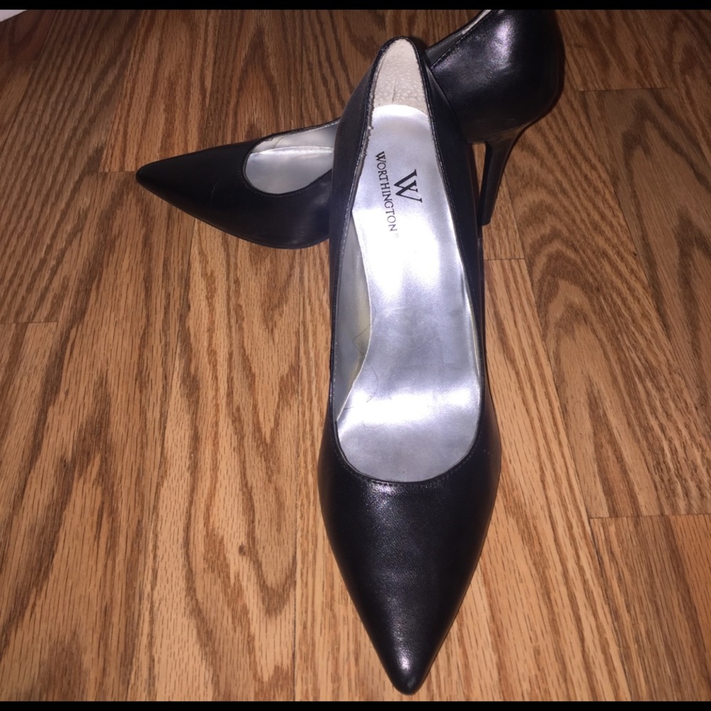 Worthington Black Pumps