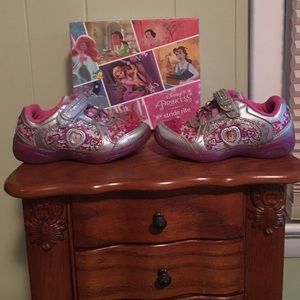 Stride rite Disney princess toddler Girl l✨